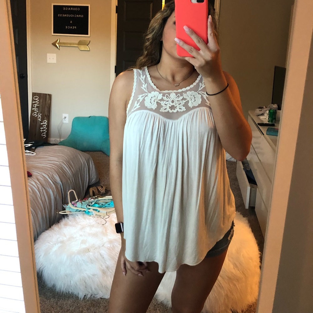 white lace tank top